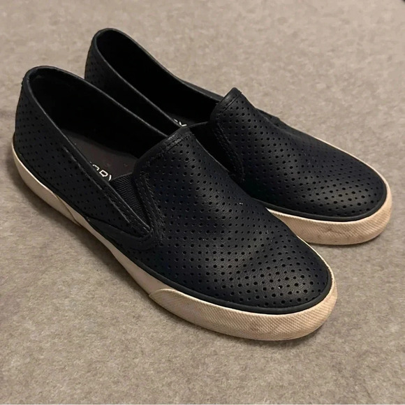 Sperry Womens Seaside Perfortrated Leather Slip On Sneakers Shoes navy size 6M - Picture 2 of 6
